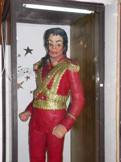 Levensgrote Michael Jackson van marsepein