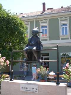 TapolcaBeeldje 'De Prinses' van Marton László