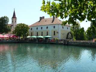 TapolcaDe 200 jaar oude watermolen is tegenwoordig een hotel
